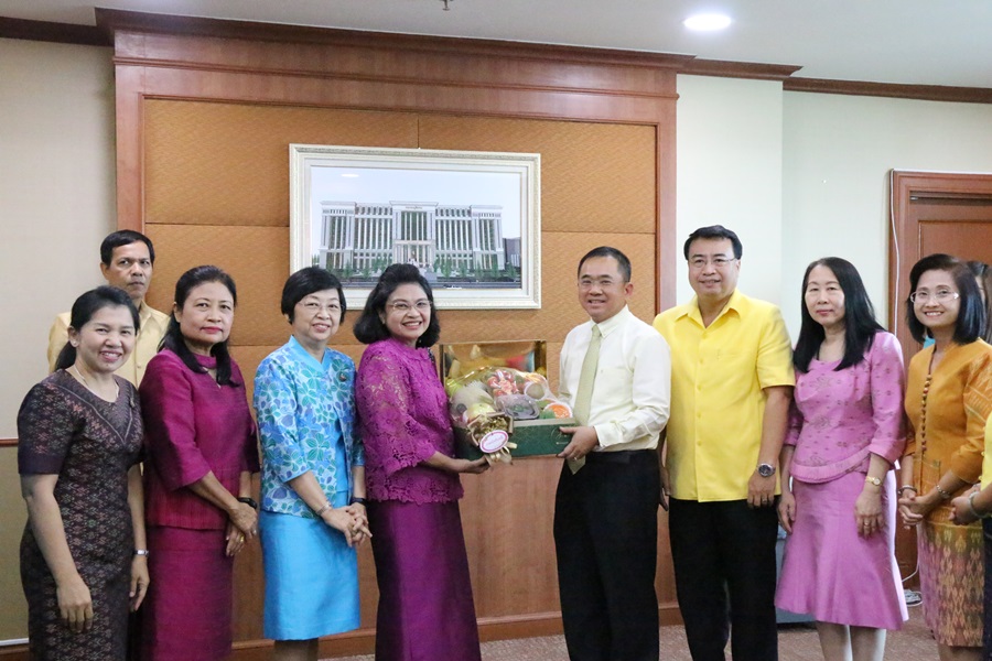 ﻿กรมบังคับคดีเข้าเยี่ยมคารวะและอวยพรปีใหม่ปลัดกระทรวงยุติธรรม